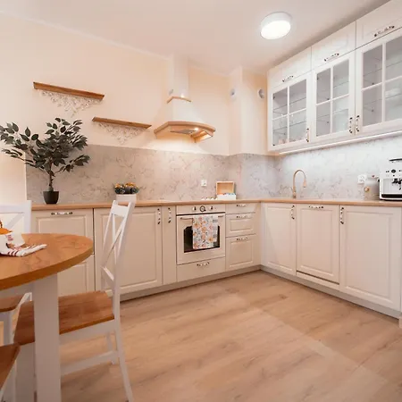 Premium Prowansja Enklawa Iii Apartamento *